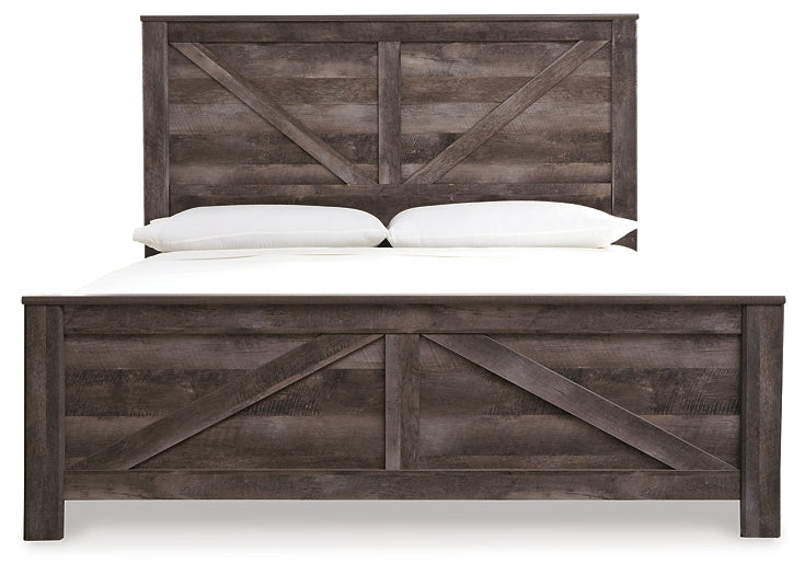 Wynnlow King Crossbuck Panel Bed with Mirrored Dresser and 2 Nightstands at Walker Mattress and Furniture Locations in Cedar Park and Belton TX.