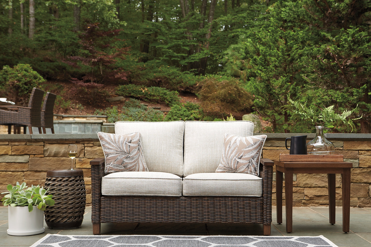 Paradise Trail Loveseat w/Cushion