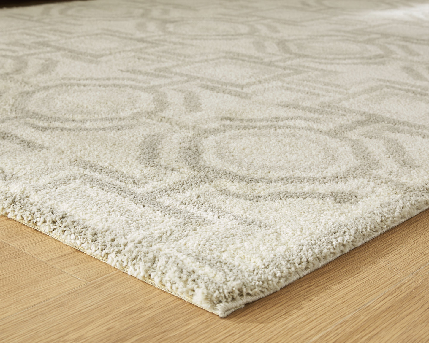 Maconville Medium Rug