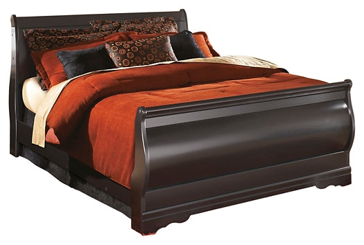 Huey Vineyard Queen Sleigh Bed with Mirrored Dresser, Chest and 2 Nightstands at Walker Mattress and Furniture Locations in Cedar Park and Belton TX.