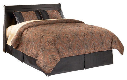 Huey Vineyard Queen Sleigh Headboard with Mirrored Dresser and Chest at Walker Mattress and Furniture Locations in Cedar Park and Belton TX.