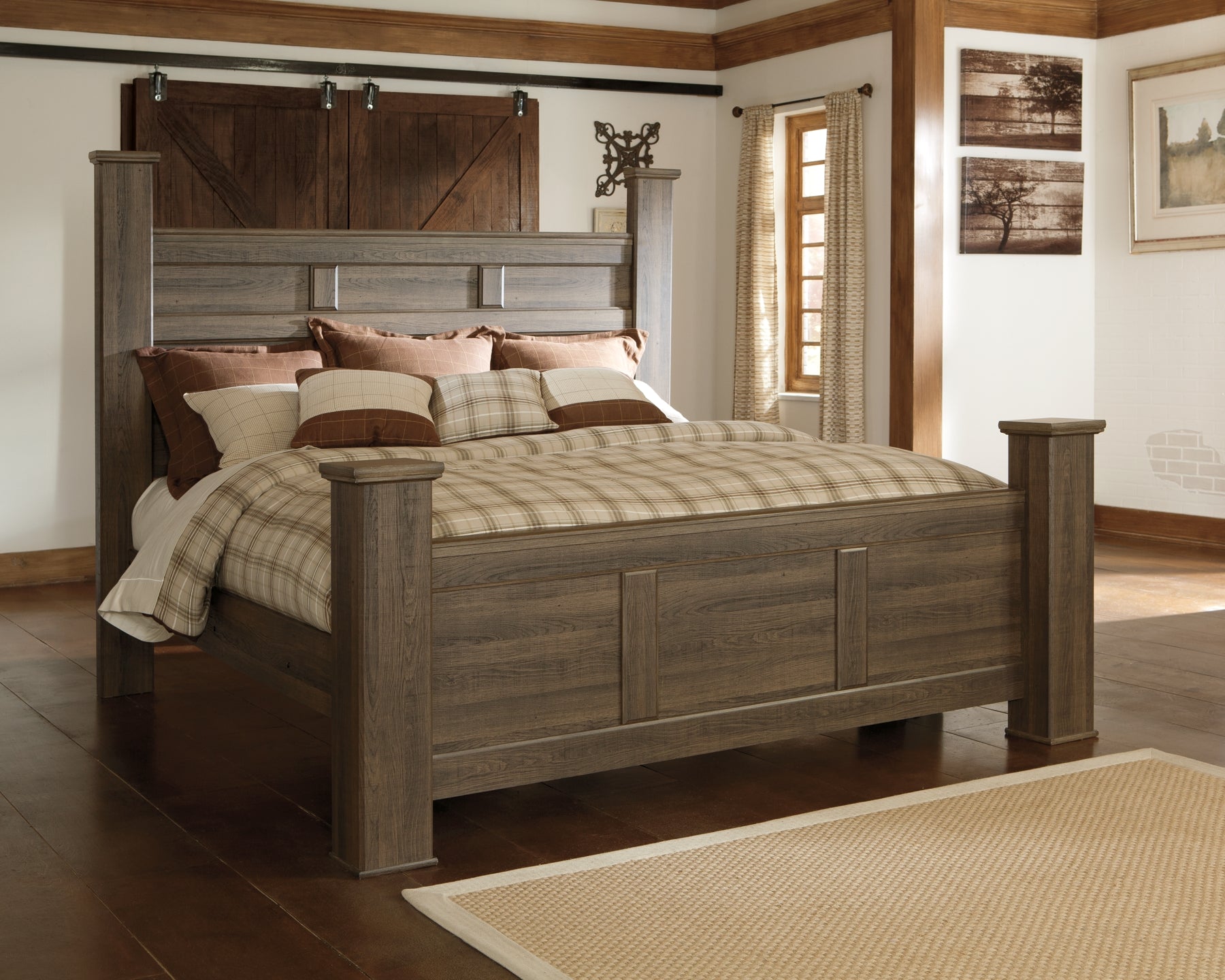 Juararo California King Poster Bed with Mirrored Dresser at Walker Mattress and Furniture Locations in Cedar Park and Belton TX.