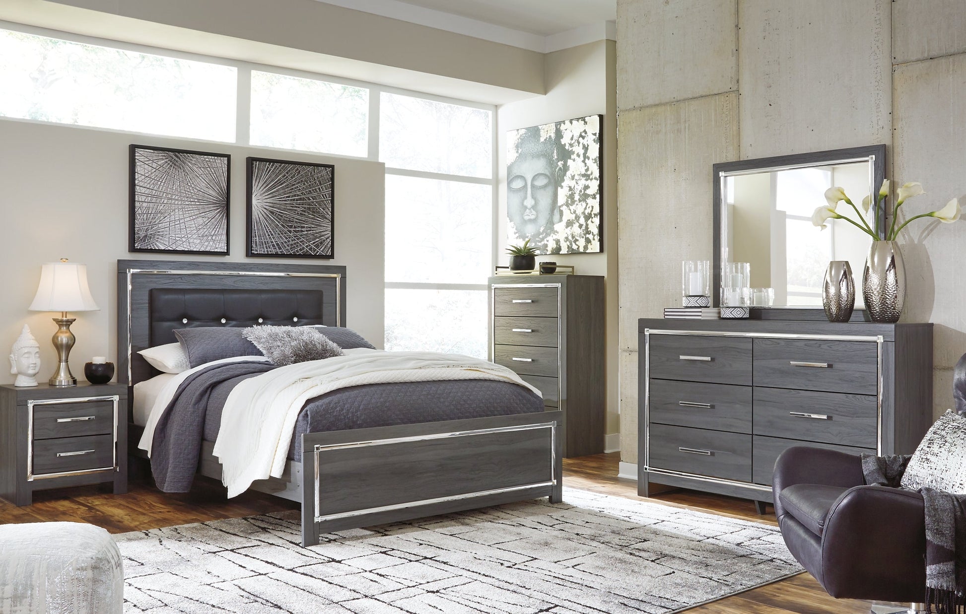 Lodanna Queen Panel Bed with Mirrored Dresser, Chest and 2 Nightstands at Walker Mattress and Furniture Locations in Cedar Park and Belton TX.